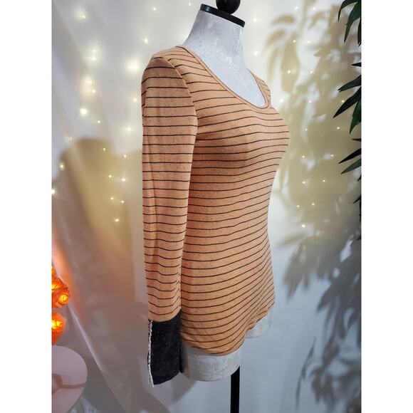 BKE Flax Striped Embroidered Crochet Cuff Long Sleeve Top Womens Size S Orange - Picture 4 of 11
